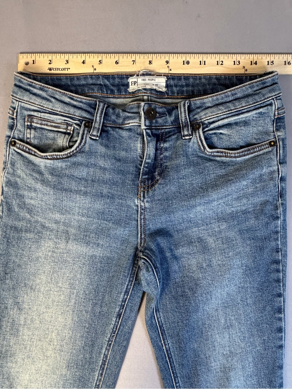 Free People Mid Wash Raw Hem Jeans with Side Slit Size 29 - Picture 4 of 9